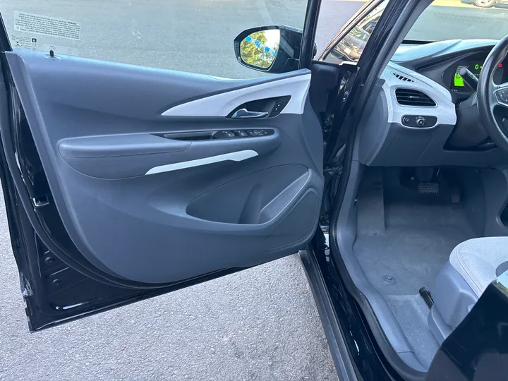 BLACK, 2021 CHEVROLET BOLT EV Image 8