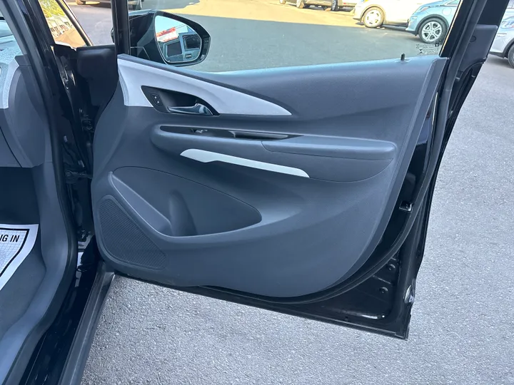 BLACK, 2021 CHEVROLET BOLT EV Image 17