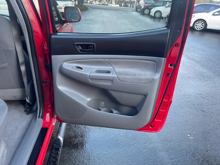 RED, 2007 TOYOTA TACOMA DOUBLE CAB Image 15