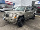 BEIGE, 2008 JEEP PATRIOT Thumnail Image 3