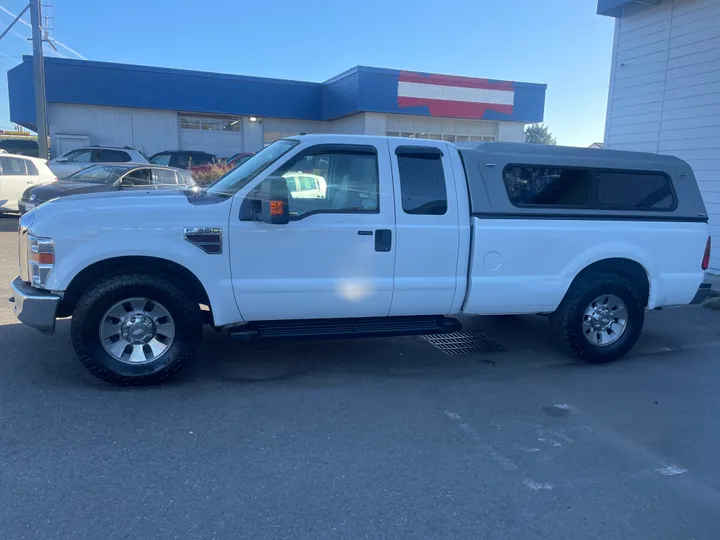 WHITE, 2008 FORD F350 DIESEL Image 4