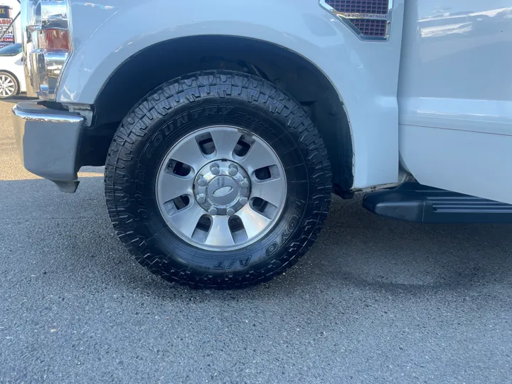 WHITE, 2008 FORD F350 DIESEL Image 21