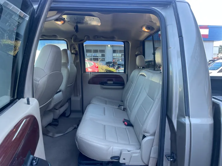 BEIGE, 2006 FORD F250 SUPER DUTY CREW CAB Image 14