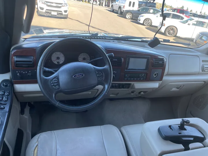 BEIGE, 2006 FORD F250 SUPER DUTY CREW CAB Image 15