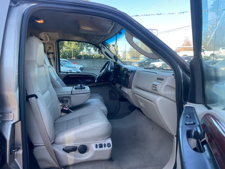 BEIGE, 2006 FORD F250 SUPER DUTY CREW CAB Image 19