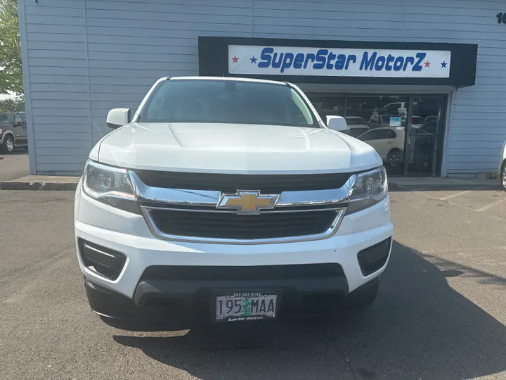 WHITE, 2020 CHEVROLET COLORADO CREW CAB Image 2