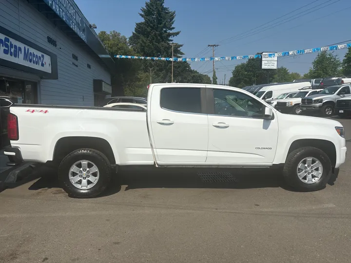 WHITE, 2020 CHEVROLET COLORADO CREW CAB Image 8