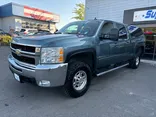 BLUE, 2008 CHEVROLET SILVERADO 2500 HD CREW CAB Thumnail Image 3