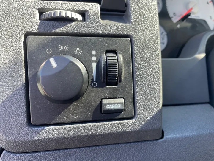 WHITE, 2006 DODGE RAM 3500 QUAD CAB Image 21