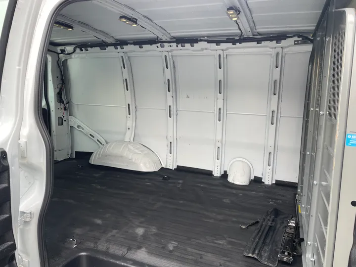 WHITE, 2021 CHEVROLET EXPRESS 2500 CARGO Image 15