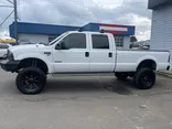 WHITE, 2004 FORD F350 SUPER DUTY CREW CAB Thumnail Image 5