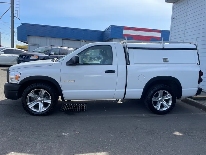 WHITE, 2008 DODGE RAM 1500 REGULAR CAB Image 4