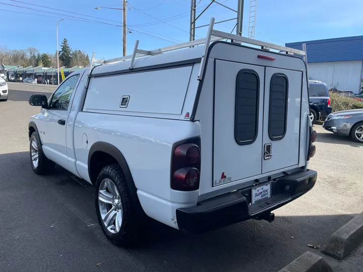 WHITE, 2008 DODGE RAM 1500 REGULAR CAB Image 5