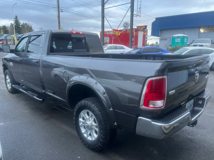 GRAY, 2014 RAM 3500 CREW CAB Image 5