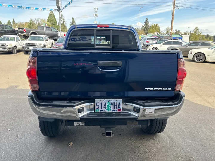 BLUE, 2007 TOYOTA TACOMA DOUBLE CAB Image 6