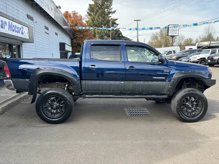 BLUE, 2007 TOYOTA TACOMA DOUBLE CAB Image 8