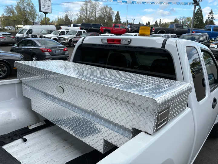 WHITE, 2008 CHEVROLET COLORADO EXTENDED CAB Image 9