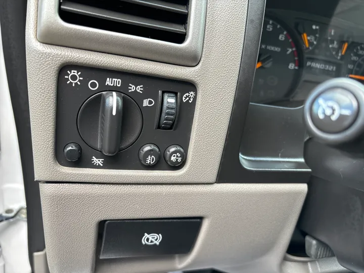 WHITE, 2008 CHEVROLET COLORADO EXTENDED CAB Image 18