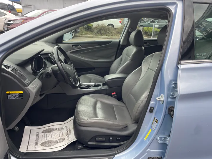 BLUE, 2015 HYUNDAI SONATA Image 11