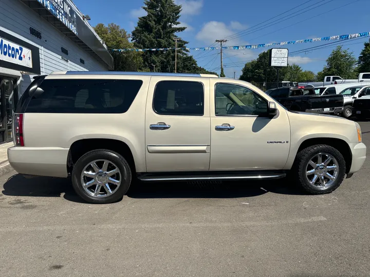 BEIGE, 2007 GMC YUKON XL 1500 Image 8