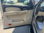 BEIGE, 2007 GMC YUKON XL 1500 Thumnail Image 9