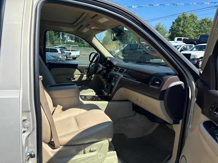 BEIGE, 2007 GMC YUKON XL 1500 Image 20