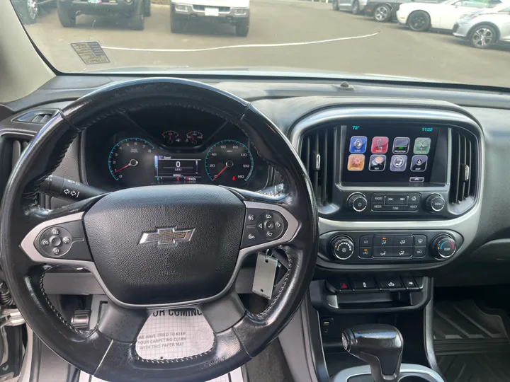 SILVER, 2017 CHEVROLET COLORADO CREW CAB Image 9