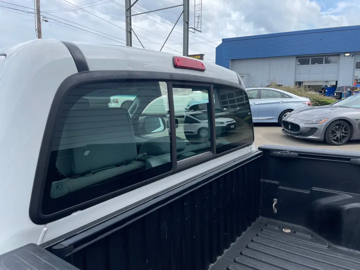 WHITE, 2014 TOYOTA TACOMA REGULAR CAB Image 9