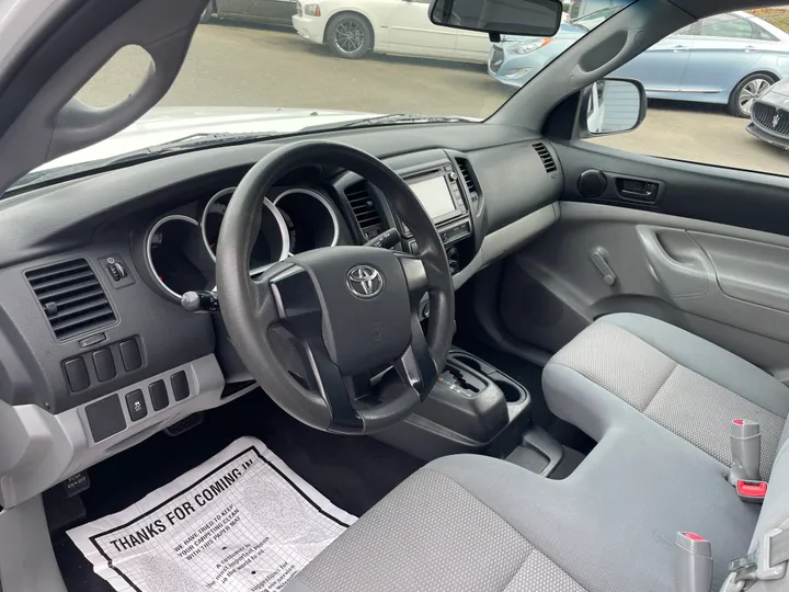 WHITE, 2014 TOYOTA TACOMA REGULAR CAB Image 13