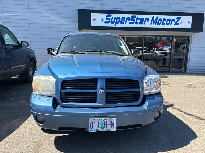 BLUE, 2006 DODGE DAKOTA QUAD CAB Image 2