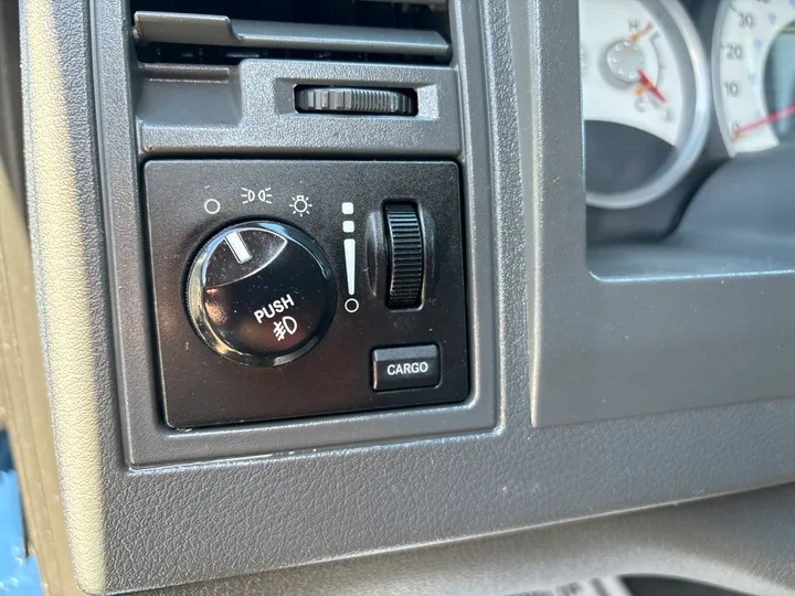 BLUE, 2006 DODGE DAKOTA QUAD CAB Image 14