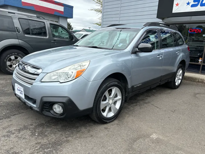 BLUE, 2014 SUBARU OUTBACK Image 3