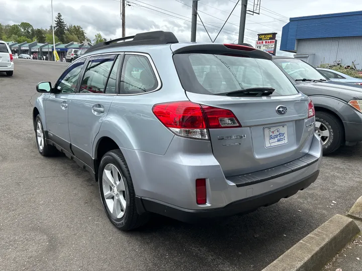 BLUE, 2014 SUBARU OUTBACK Image 5