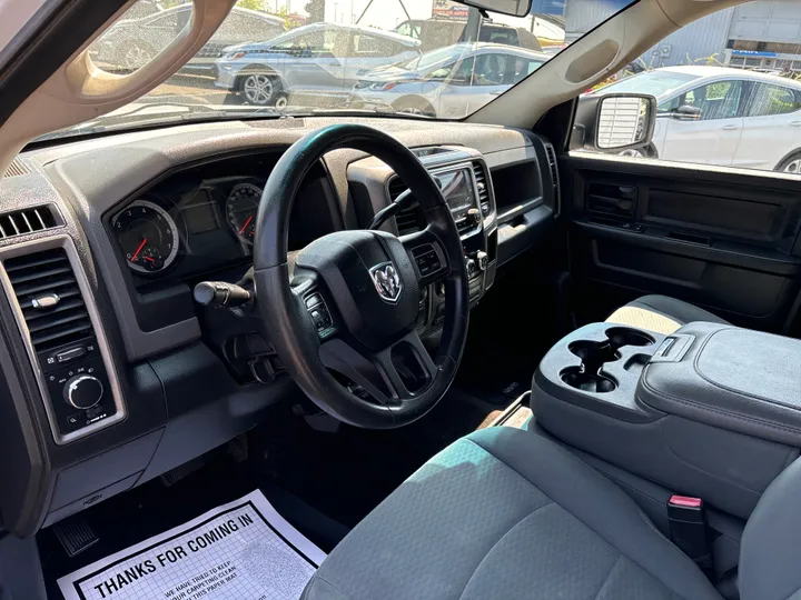 WHITE, 2014 RAM 1500 CREW CAB Image 13