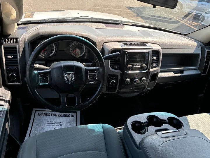 WHITE, 2014 RAM 1500 CREW CAB Image 16