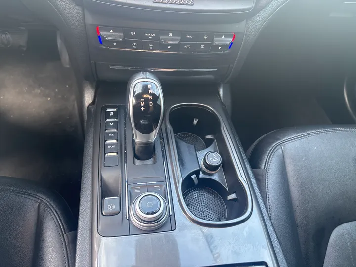 BLACK, 2018 MASERATI GHIBLI Image 21