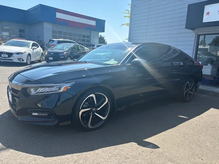 BLACK, 2018 HONDA ACCORD Image 3