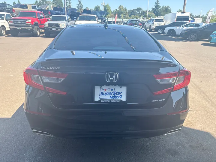 BLACK, 2018 HONDA ACCORD Image 6