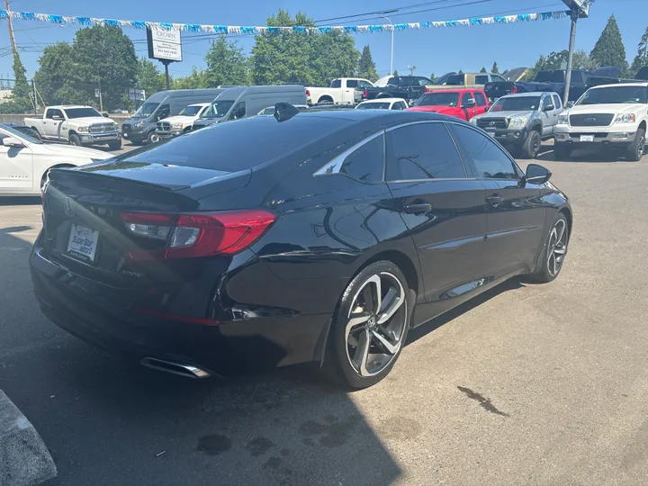 BLACK, 2018 HONDA ACCORD Image 7