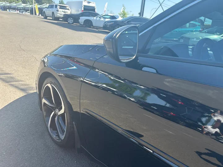 BLACK, 2018 HONDA ACCORD Image 10