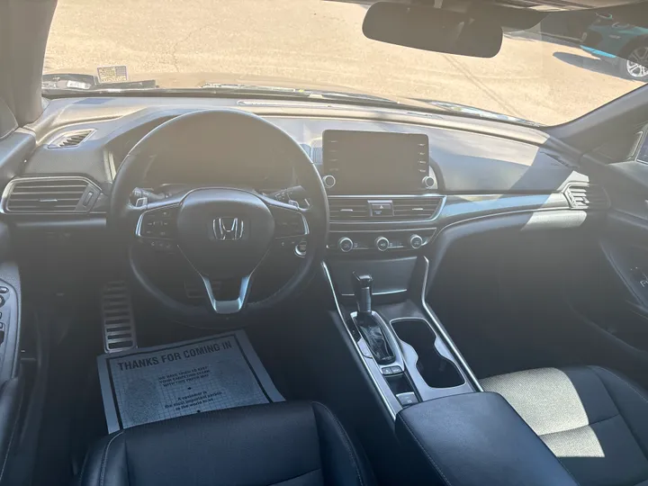 BLACK, 2018 HONDA ACCORD Image 16