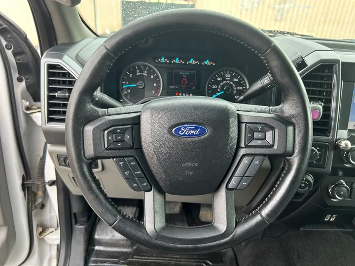 WHITE, 2019 FORD F150 SUPERCREW CAB Image 20