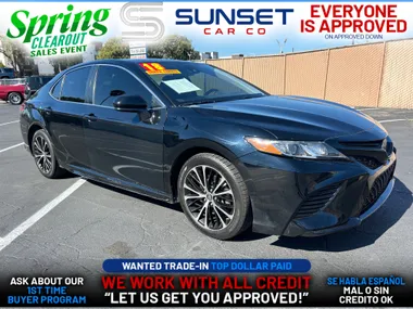 BLACK, 2018 TOYOTA CAMRY Image 18