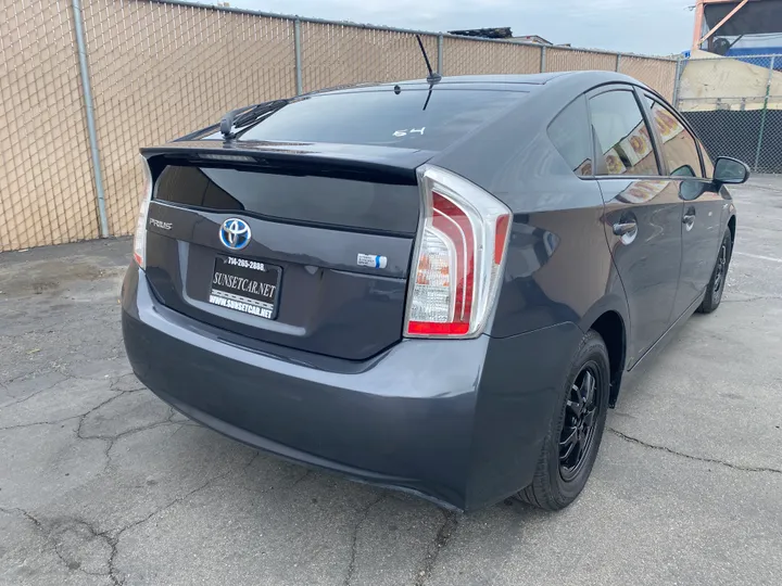 GRAY, 2013 TOYOTA PRIUS Image 5