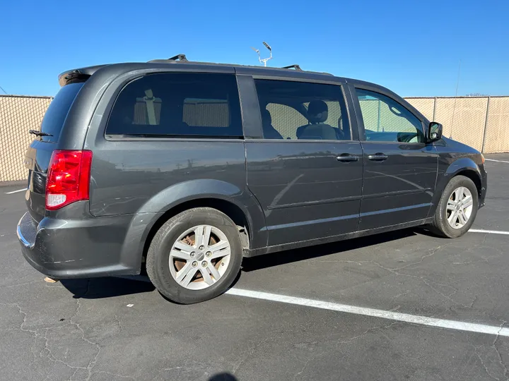 GRAY, 2012 DODGE GRAND CARAVAN PASSENGER Image 4