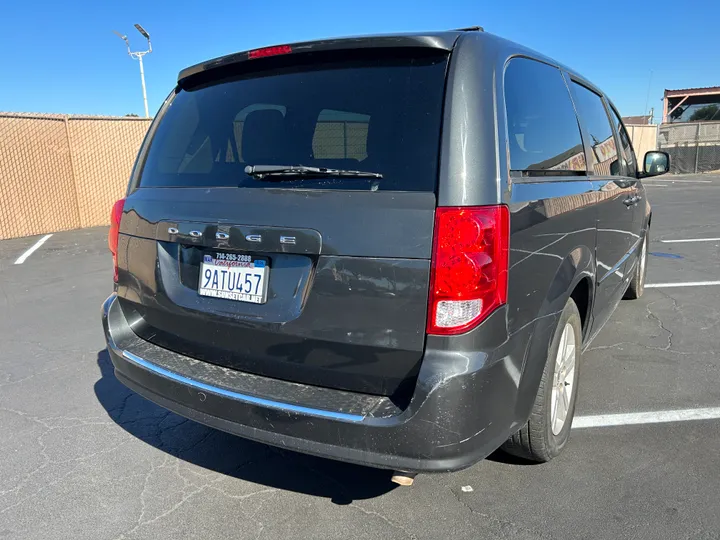 GRAY, 2012 DODGE GRAND CARAVAN PASSENGER Image 6