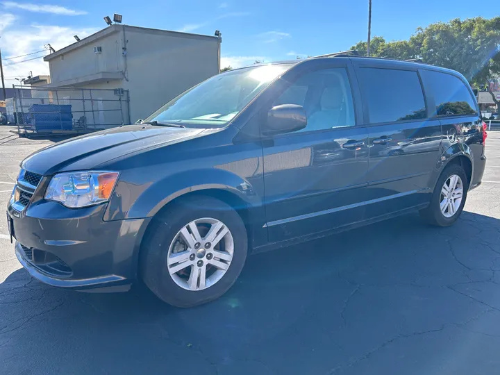 GRAY, 2012 DODGE GRAND CARAVAN PASSENGER Image 11