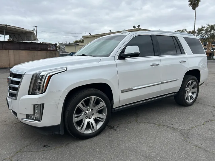 N / A, 2016 CADILLAC ESCALADE Image 10