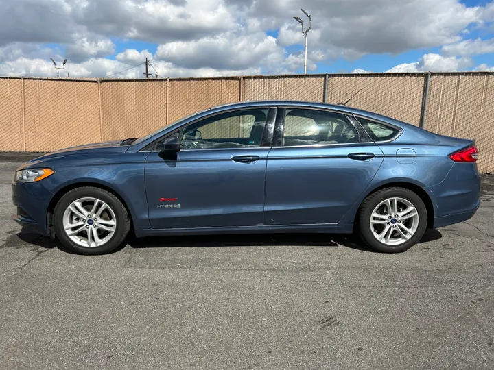 BLUE, 2018 FORD FUSION Image 9