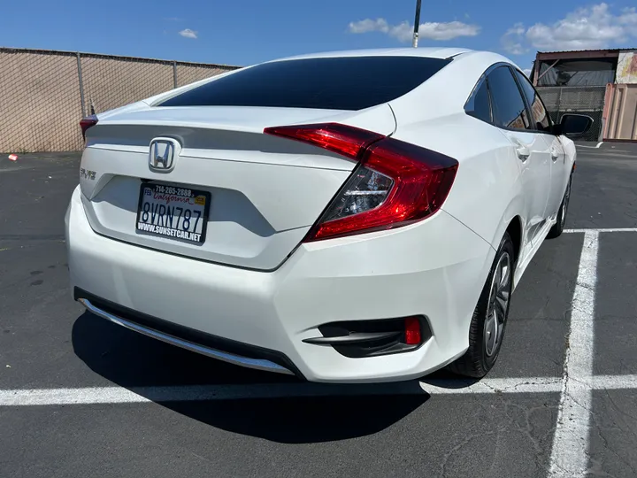 WHITE, 2020 HONDA CIVIC Image 5